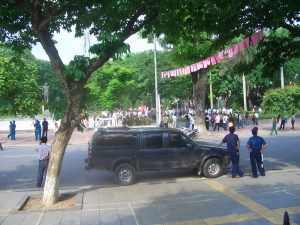 Tường thuật trực tiếp cuộc biểu tình ôn hoà phản đối Trung quốc ngày 12/6/2011 8hn